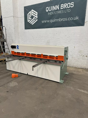 Triumph 2504 Hydraulic Sheet Metal Guillotine, photo 5