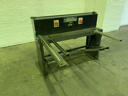 Walton’s Treadle Sheet Metal Guillotine, photo 1